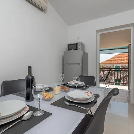 Appartamento By The Sea Seget Vranjica, Trogir - 23880 *